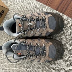 Women’s Merrell hiking boots
